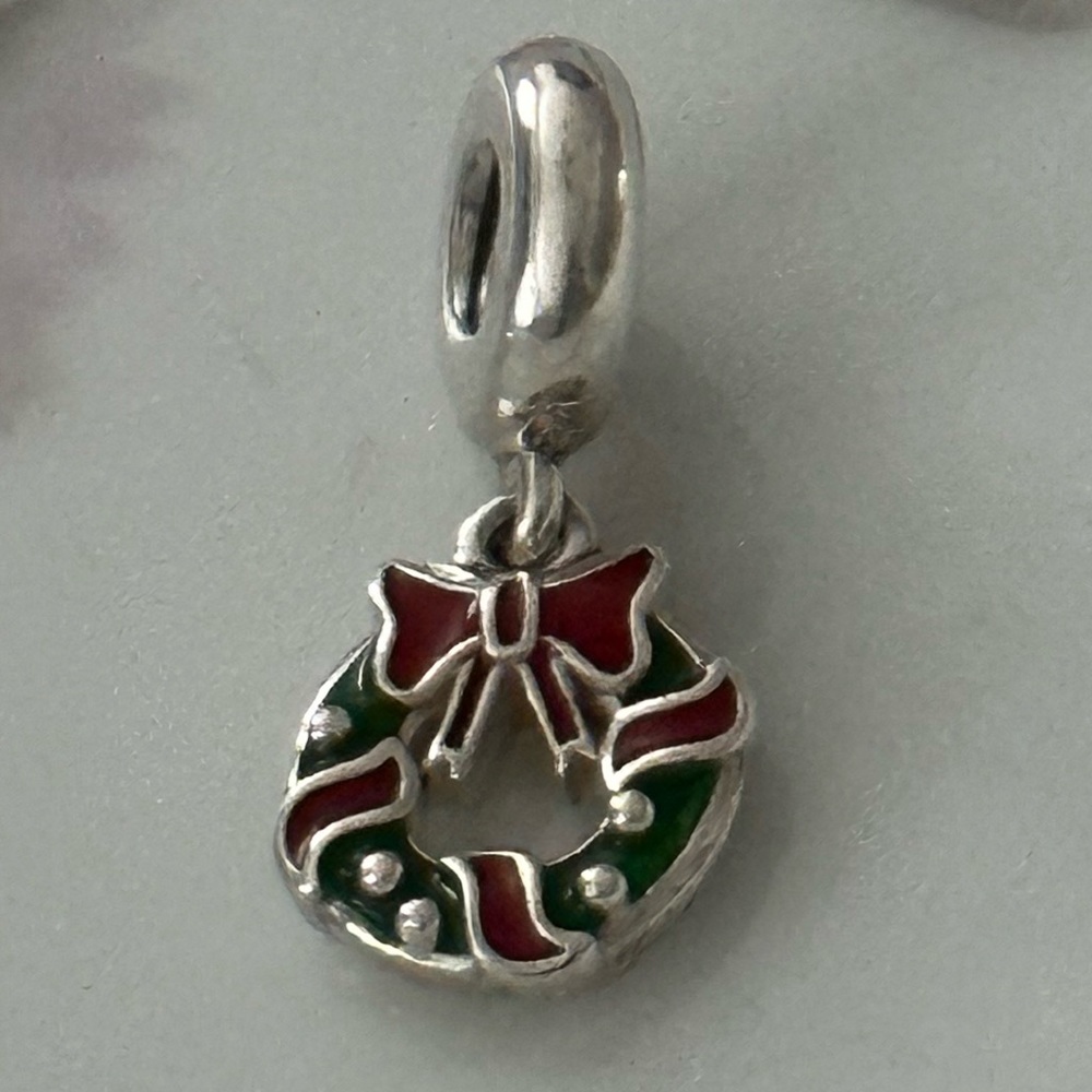Pandora Moments Retired Christmas Festive Wreath Dangle Charm